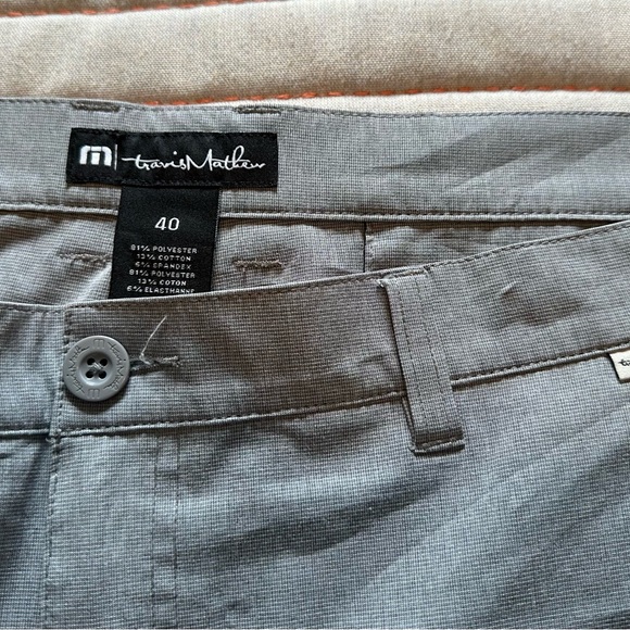 Travis Mathew Golf Short Grey 40 - Picture 7 of 9
